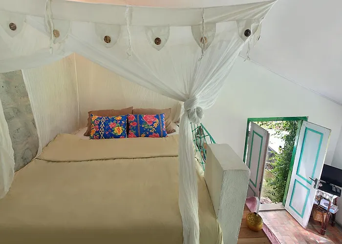 Waterfall Treehouse Cabins 3* ブドゥグル